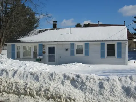 25 Jowett Street Bangor ME 04401