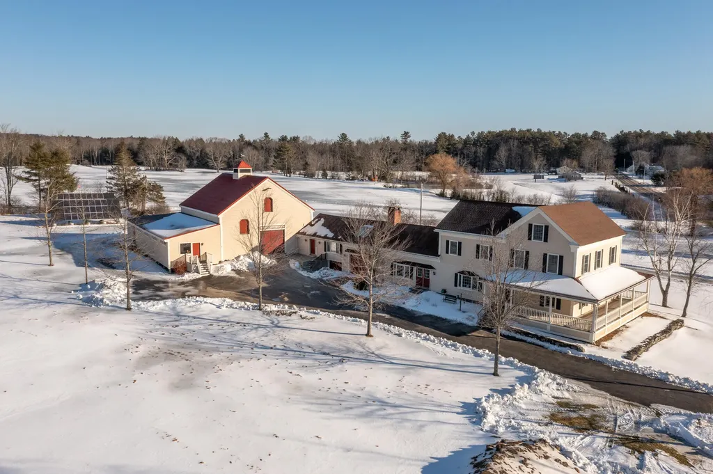 108 Winn Road Falmouth ME 04105