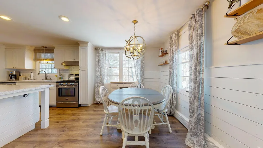18 Meadowview Road Windham ME 04062