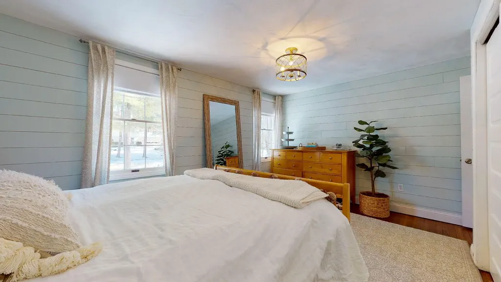18 Meadowview Road Windham ME 04062