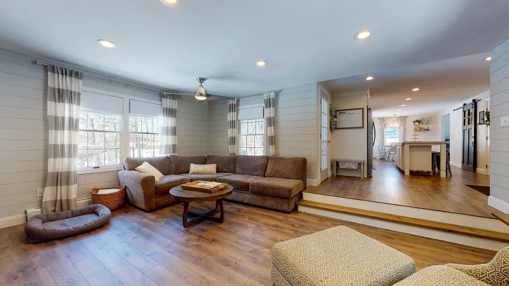 18 Meadowview Road Windham ME 04062
