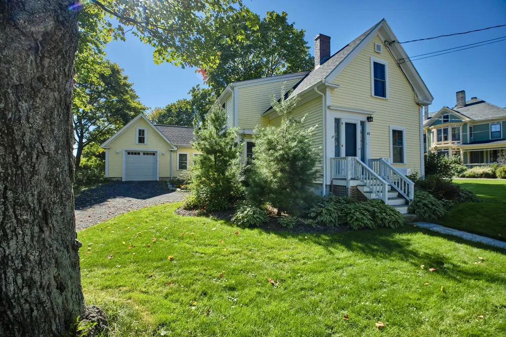 88 Limerock Street Rockland ME 04841
