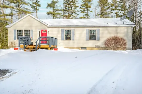 18 Cunningham Road Edgecomb ME 04556