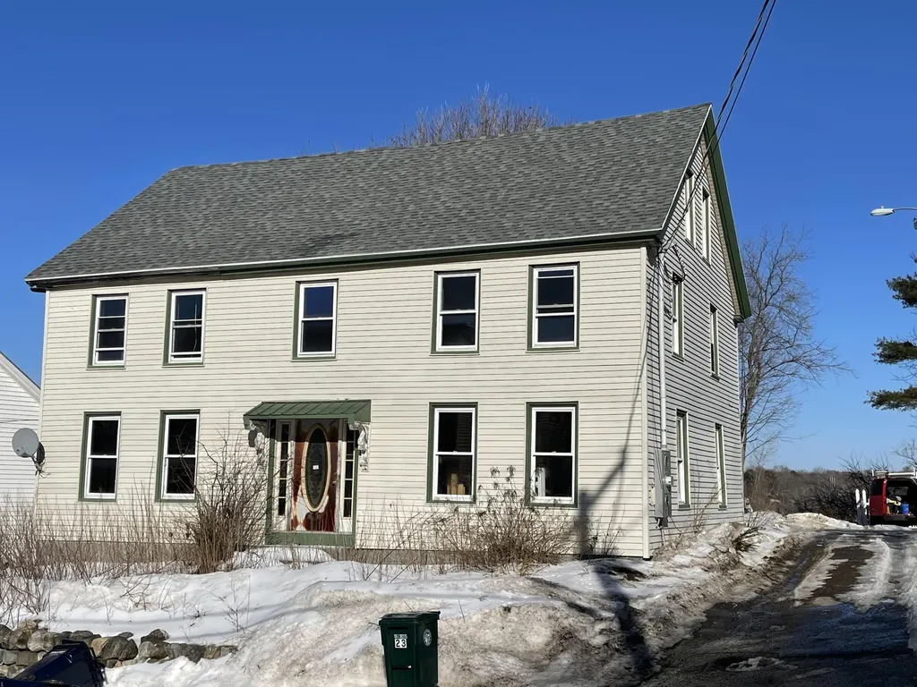 19 Clifford Street Biddeford ME 04005