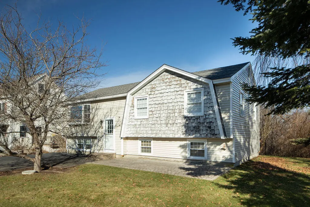 111 Airport Drive York ME 03909