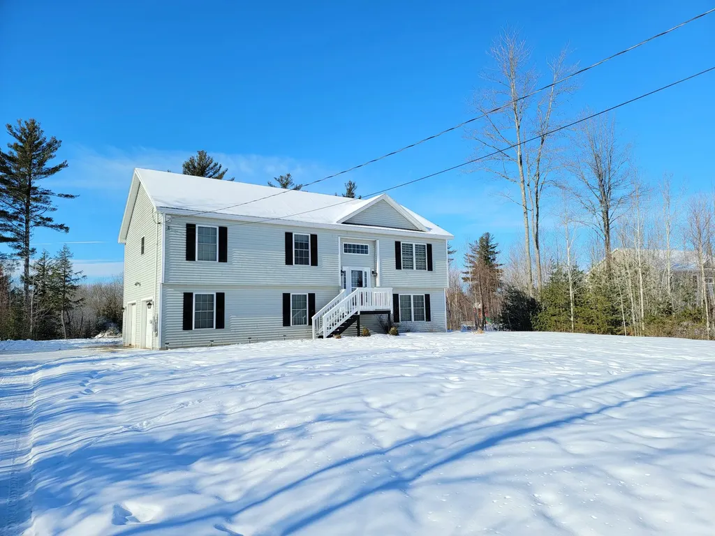 22 Madison Drive Levant ME 04456