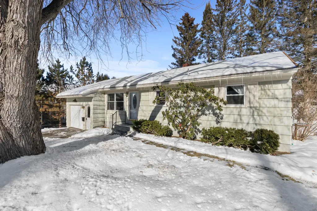 47 Lemont Avenue Lewiston ME 04240