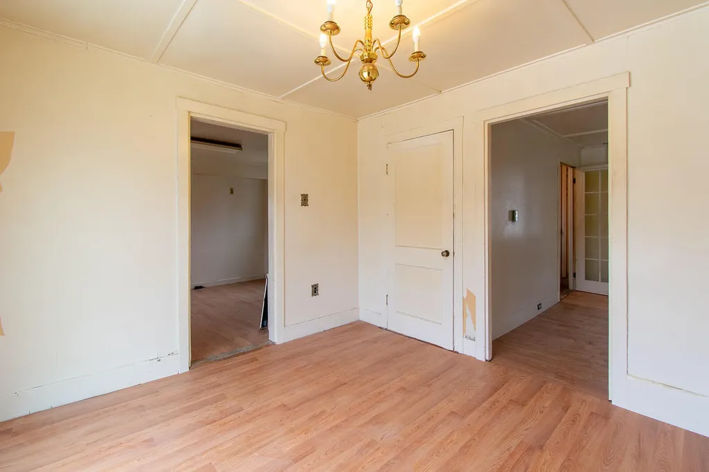 47 Beechwood Street Thomaston ME 04861