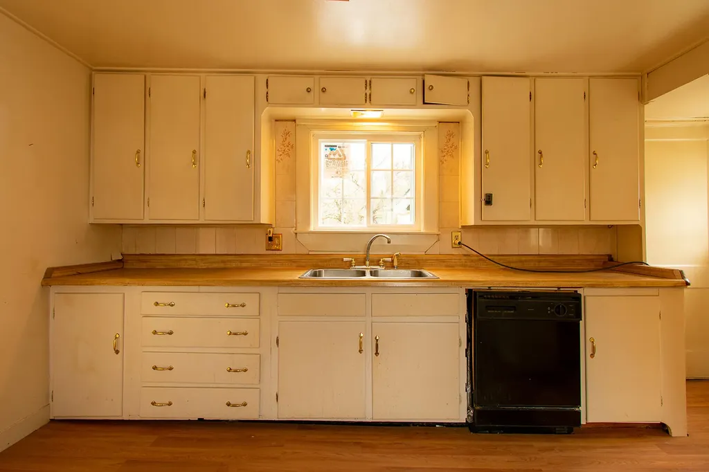 47 Beechwood Street Thomaston ME 04861