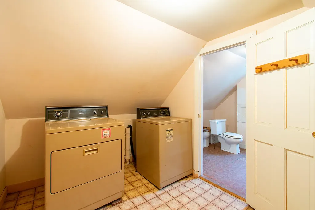 47 Beechwood Street Thomaston ME 04861