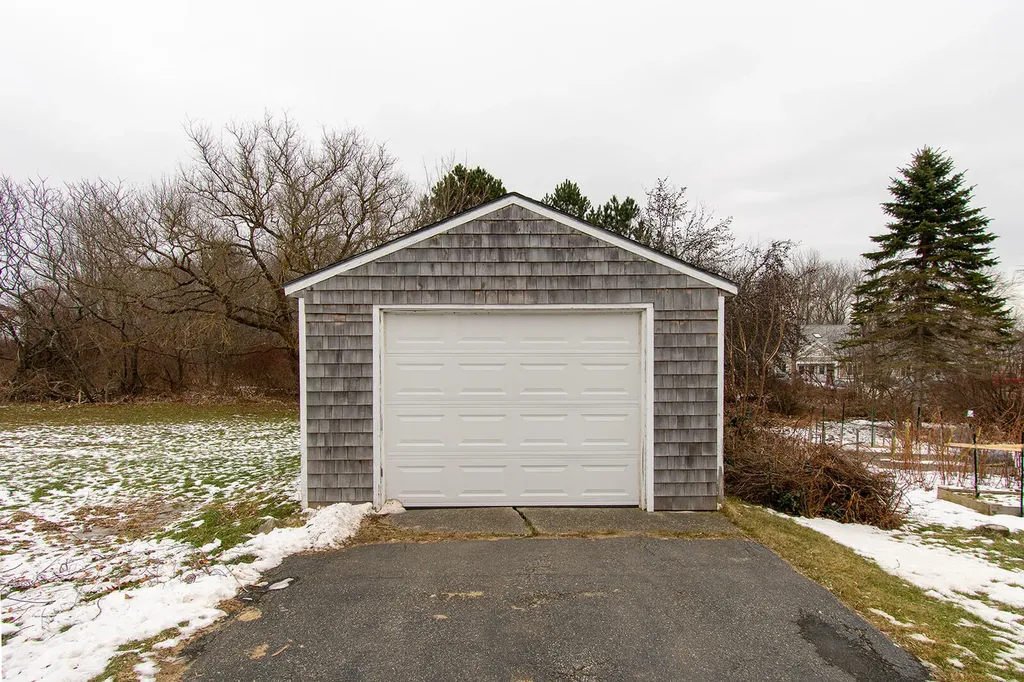 47 Beechwood Street Thomaston ME 04861