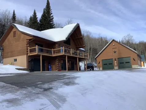 16 Clavette Road New Canada ME 04743