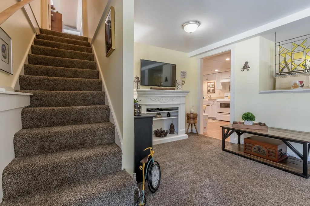 6 Trillium Way Scarborough ME 04074