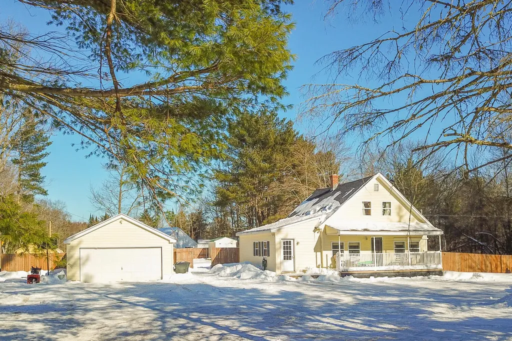 682 Unity Road Benton ME 04901