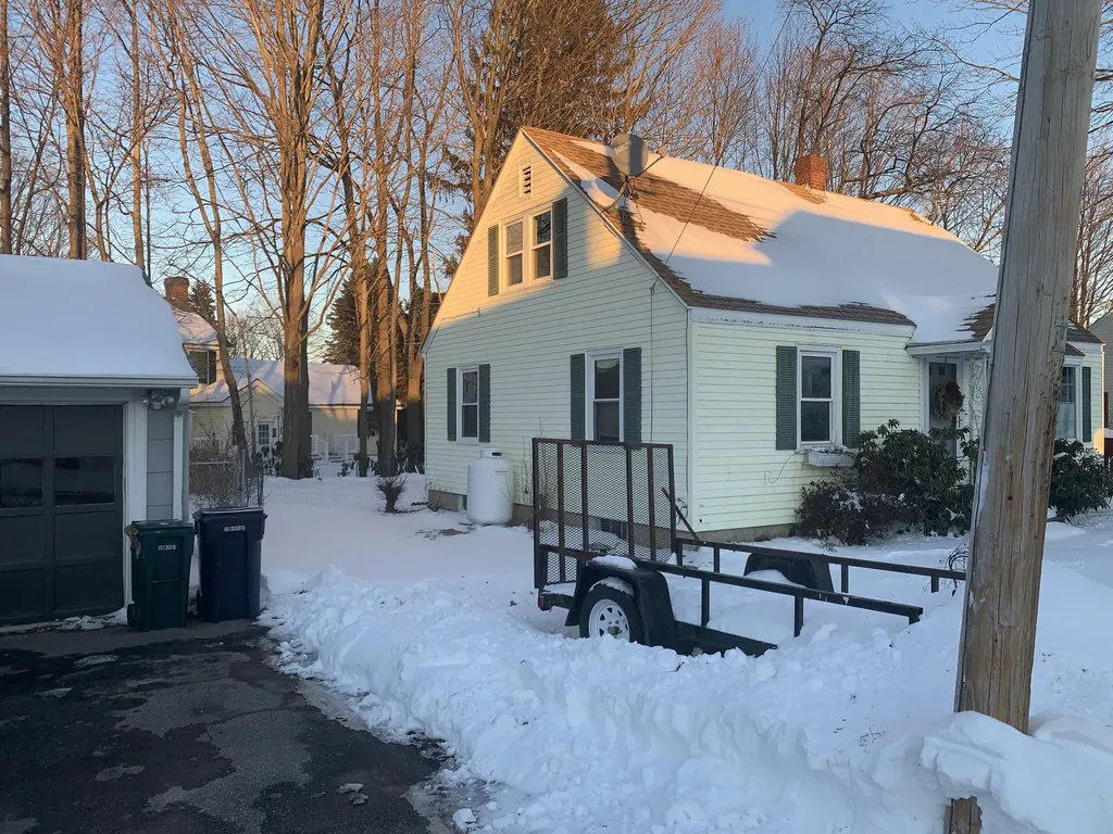 4 Hillside Avenue Biddeford ME 04005