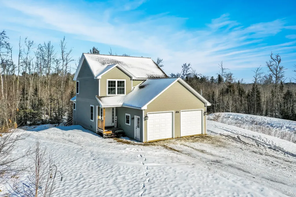64 Springbrook Drive Hermon ME 04401