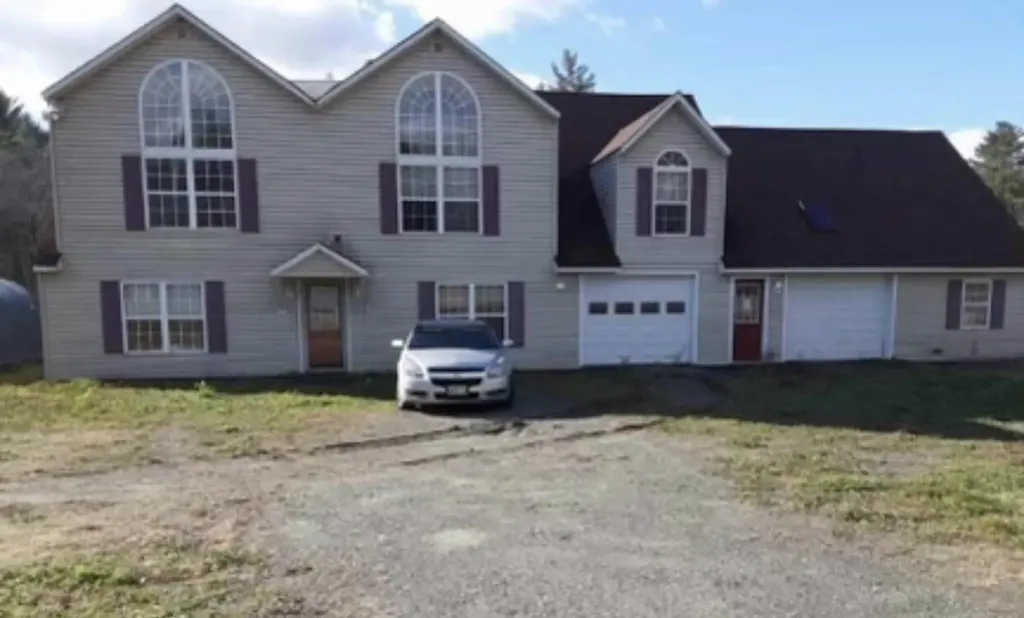 875 Norridgewock Road Fairfield ME 04937