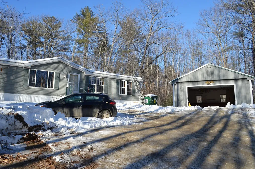 476 Naples Road Harrison ME 04040