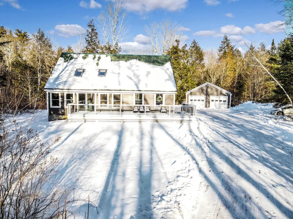 81 East Pond Road Oakland ME 04963