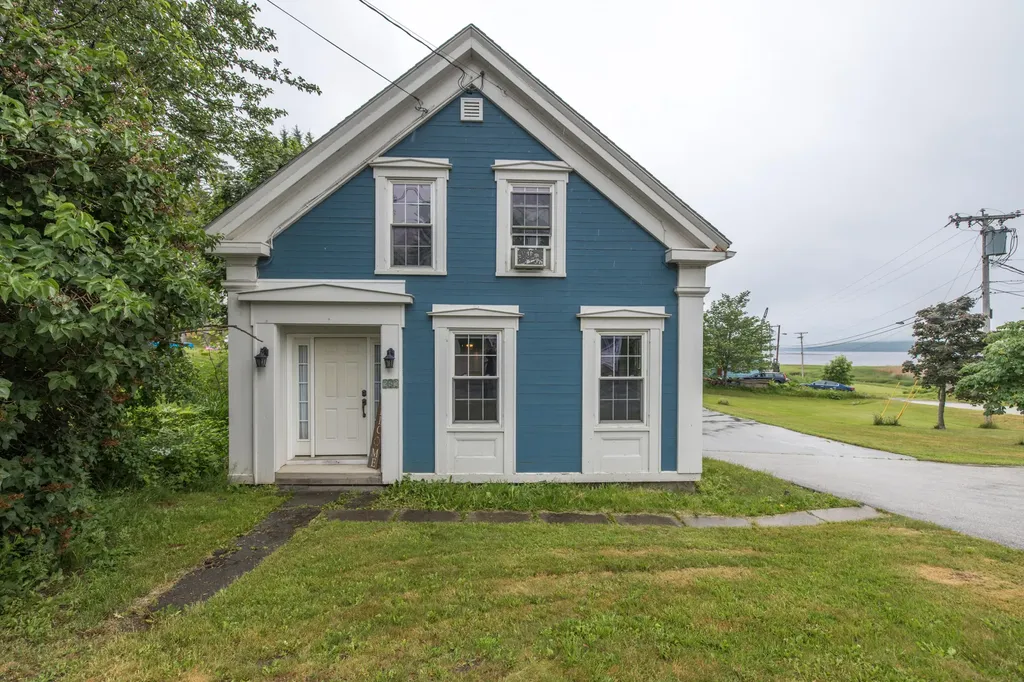 252 Main Street Winterport ME 04496