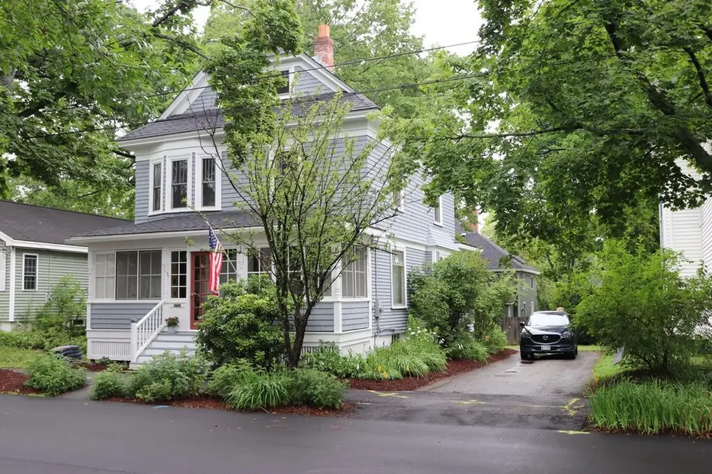 71 Grant Street Bangor ME 04401