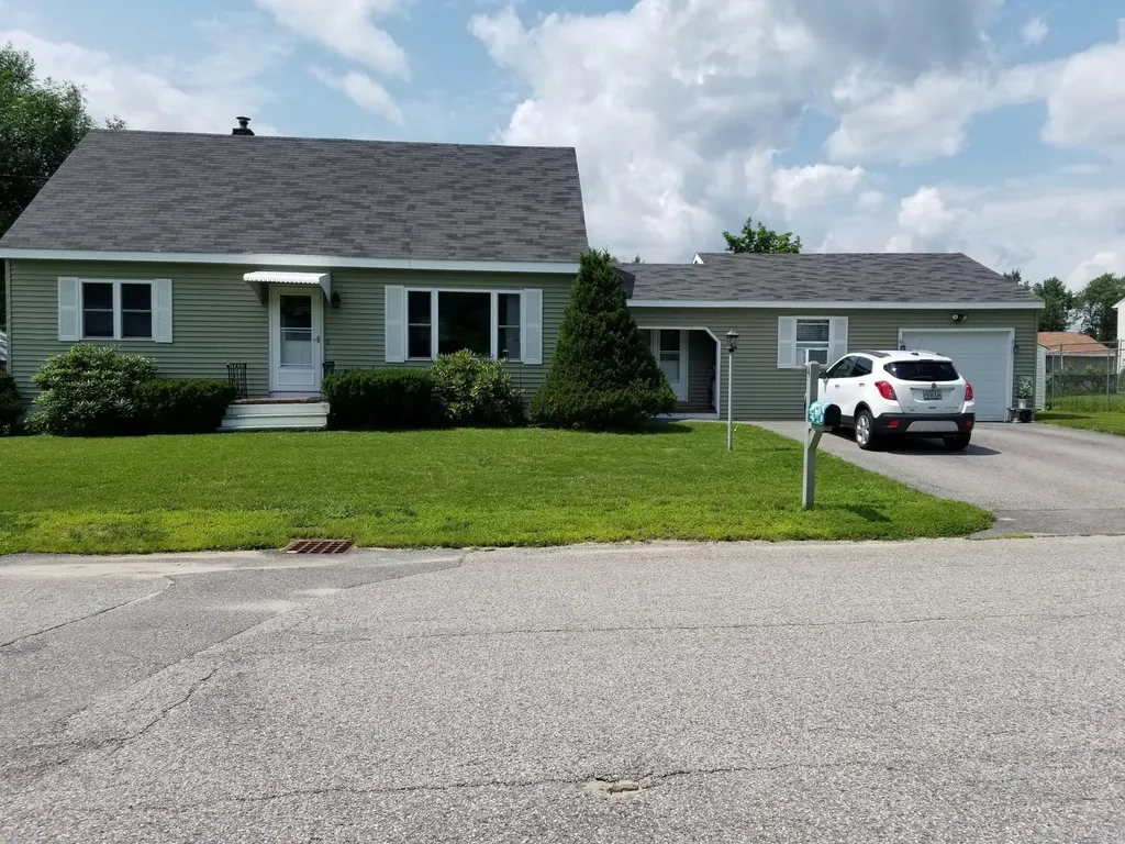 4 Judy Street Lewiston ME 04240