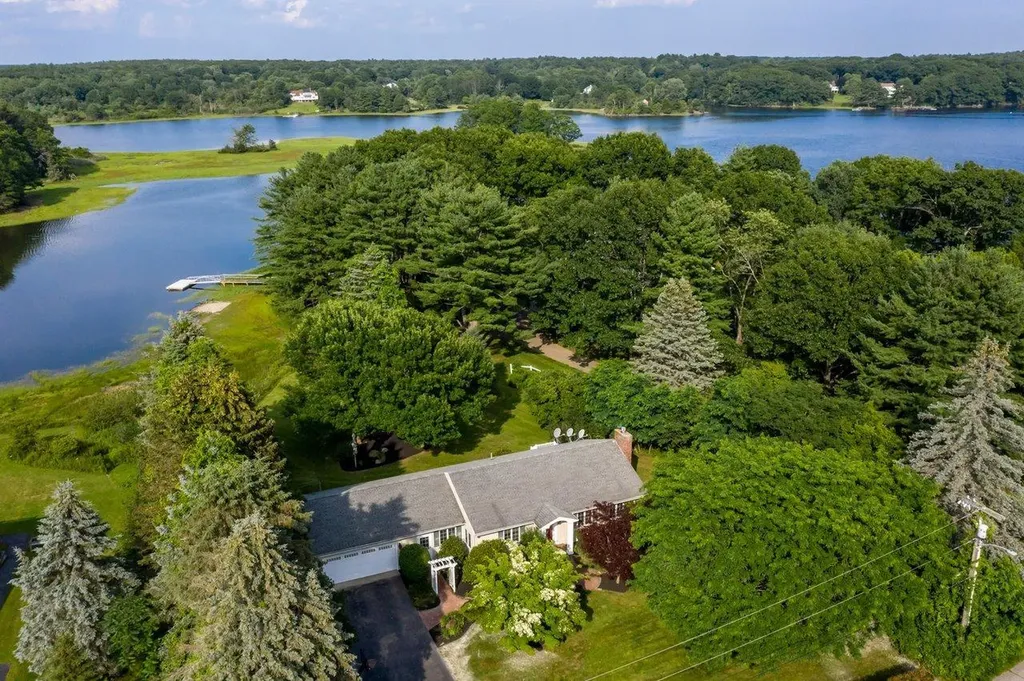 9 Ox Point Drive Kittery ME 03904