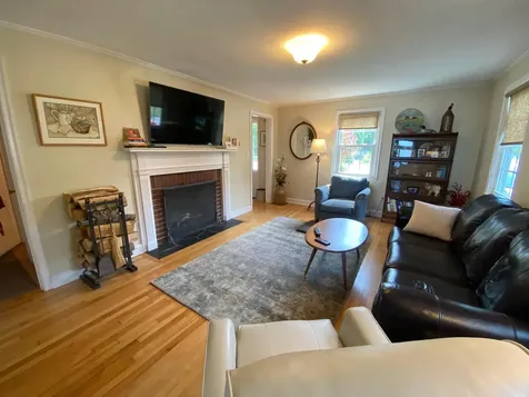 547 Main Street Wayne ME 04284