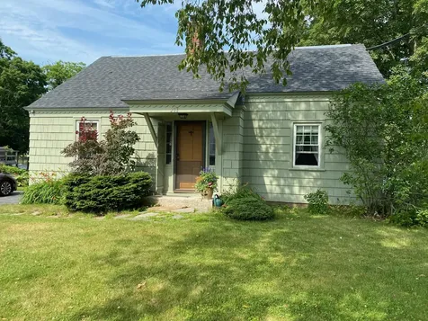 547 Main Street Wayne ME 04284