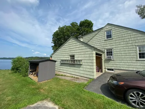 547 Main Street Wayne ME 04284