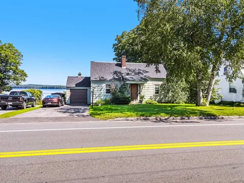 547 Main Street Wayne ME 04284