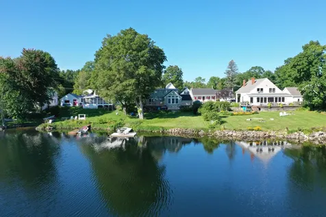 547 Main Street Wayne ME 04284