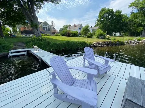 547 Main Street Wayne ME 04284