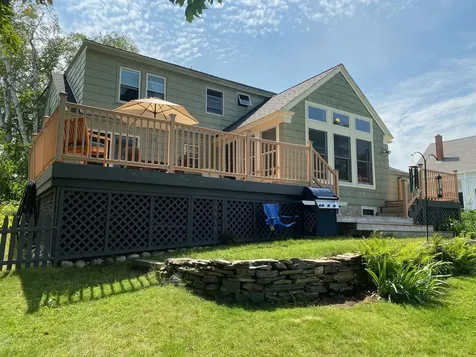 547 Main Street Wayne ME 04284
