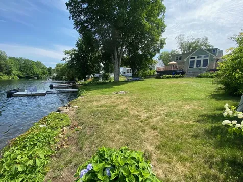 547 Main Street Wayne ME 04284