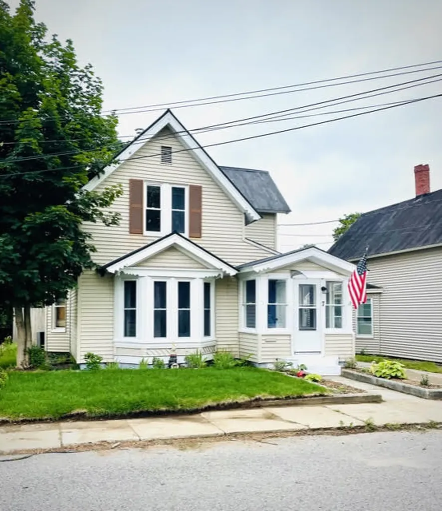 7 Laurel Street Sanford ME 04073