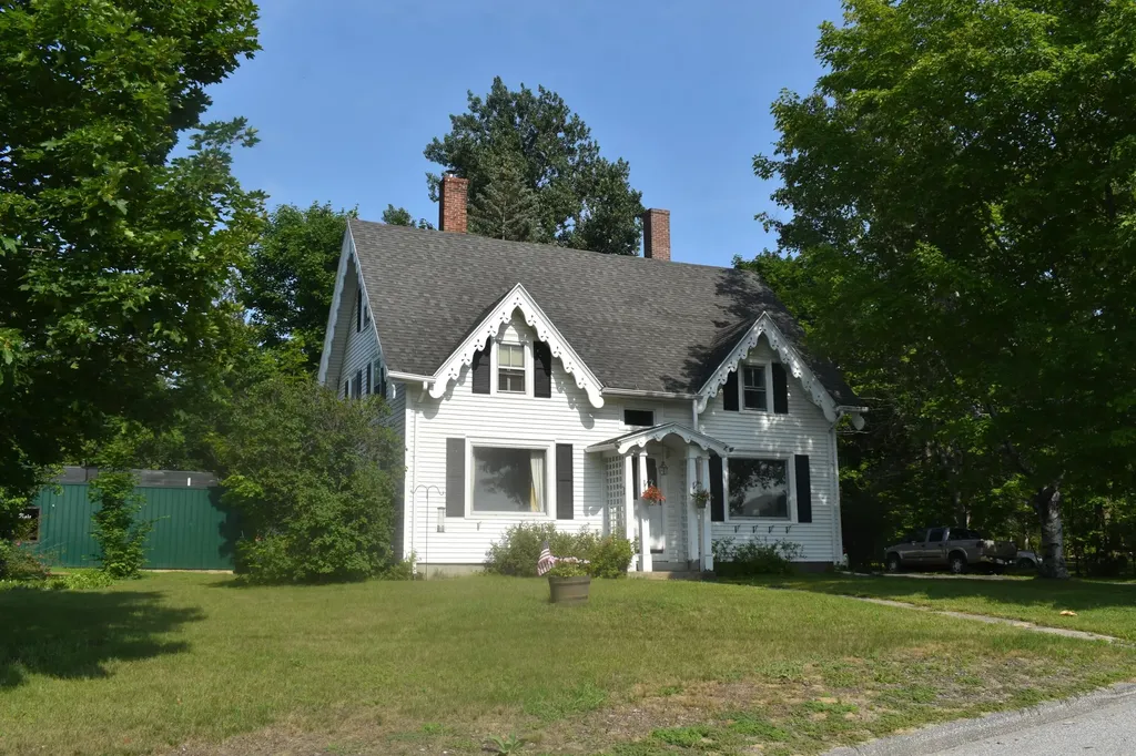 14 Highland Avenue Winthrop ME 04364