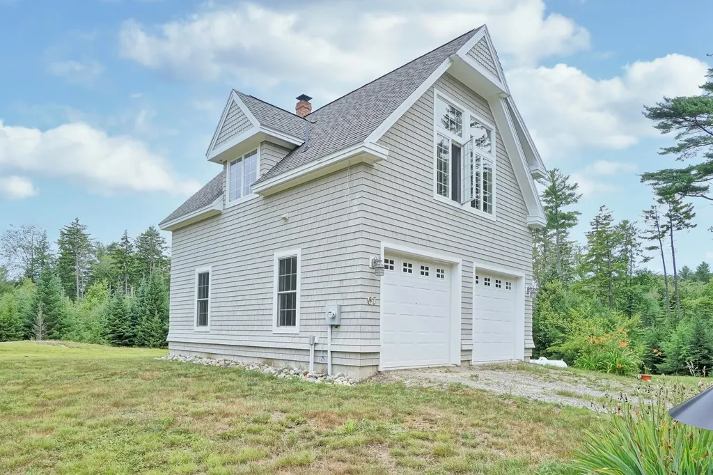 67 Regatta Drive Freeport ME 04032