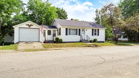 9 Maine Street Augusta ME 04330