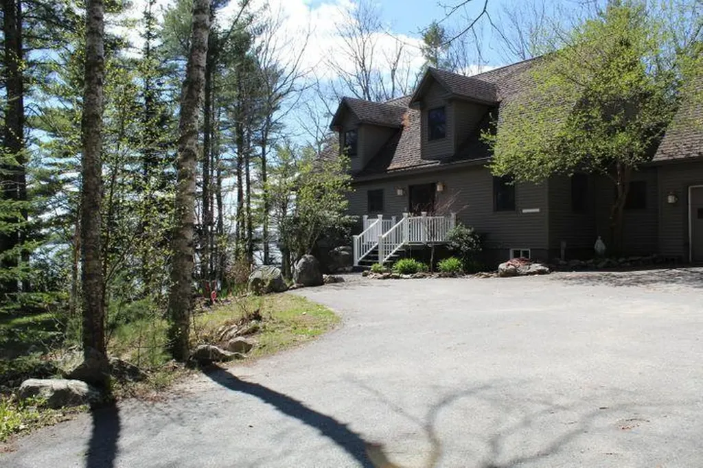 63 Dwelly Point Road Franklin ME 04634