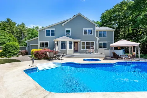 29 Whitney Way Topsham ME 04086
