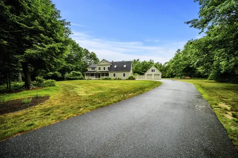 29 Whitney Way Topsham ME 04086