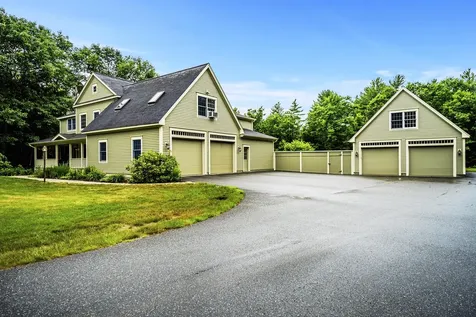 29 Whitney Way Topsham ME 04086