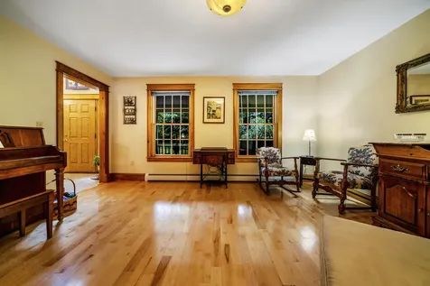 29 Whitney Way Topsham ME 04086