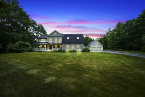 29 Whitney Way Topsham ME 04086