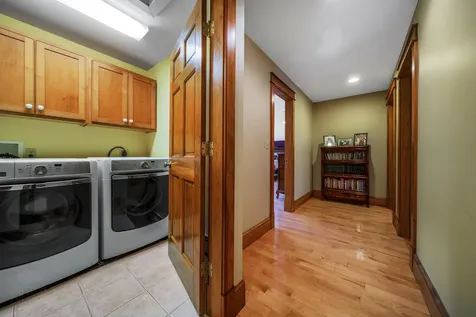29 Whitney Way Topsham ME 04086