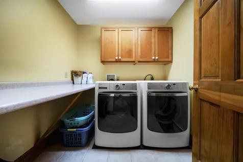 29 Whitney Way Topsham ME 04086