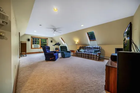 29 Whitney Way Topsham ME 04086