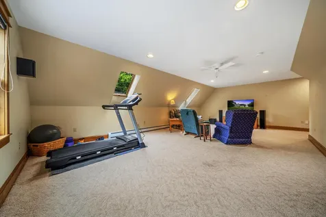 29 Whitney Way Topsham ME 04086
