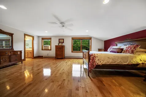 29 Whitney Way Topsham ME 04086
